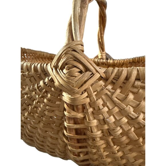 Vintage Large Hand Woven Buttocks Basket Intricate Twisted Grapevine Handle - Picture 3 of 8